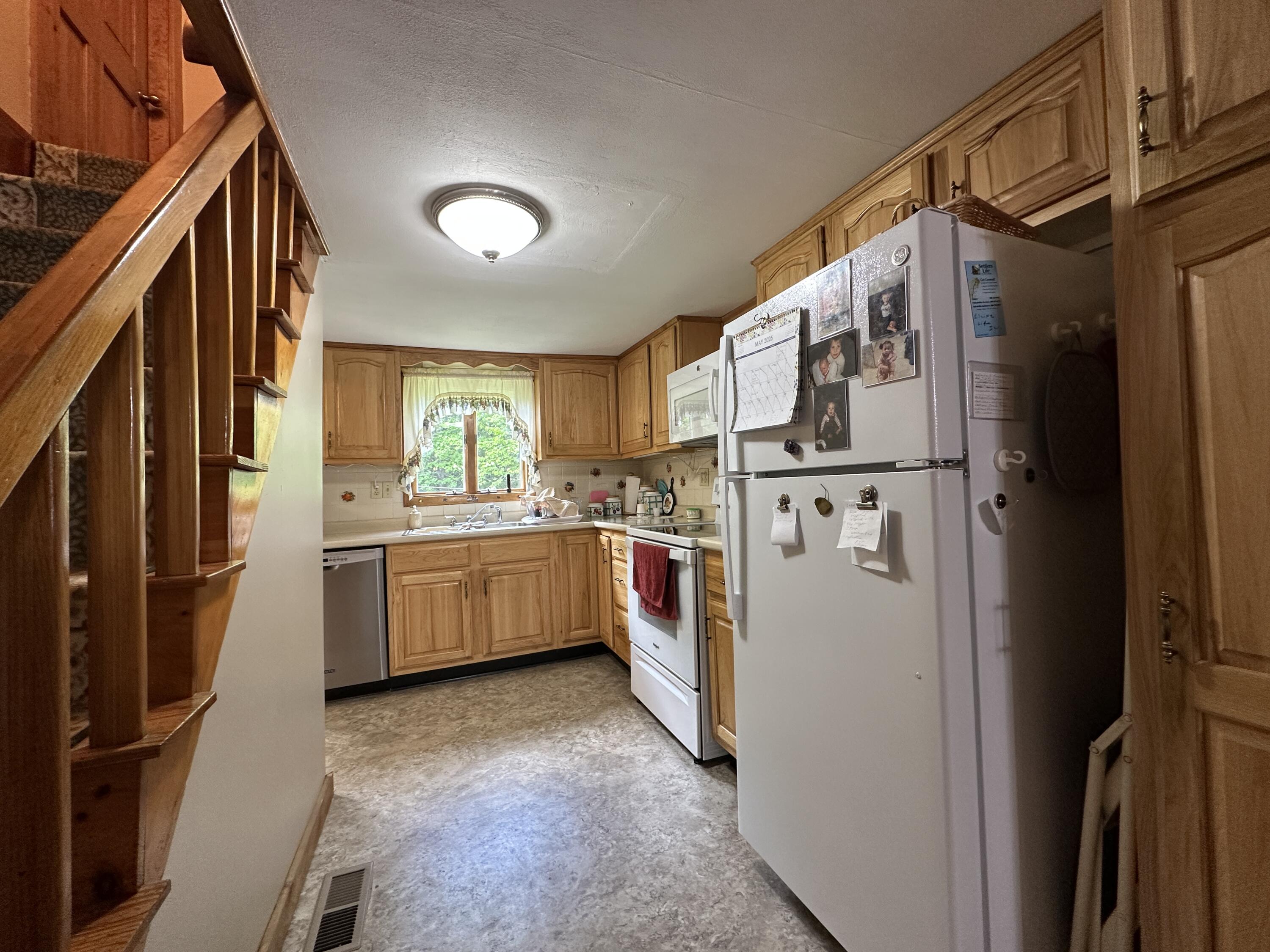 21 South Gage Road Oakland, ME 04963 - Photo 3 of 34 Kitchen