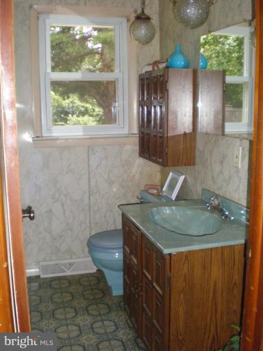 125 Dares Beach Road Prince Frederick, MD 20678 - Photo 4 of 28 Bath