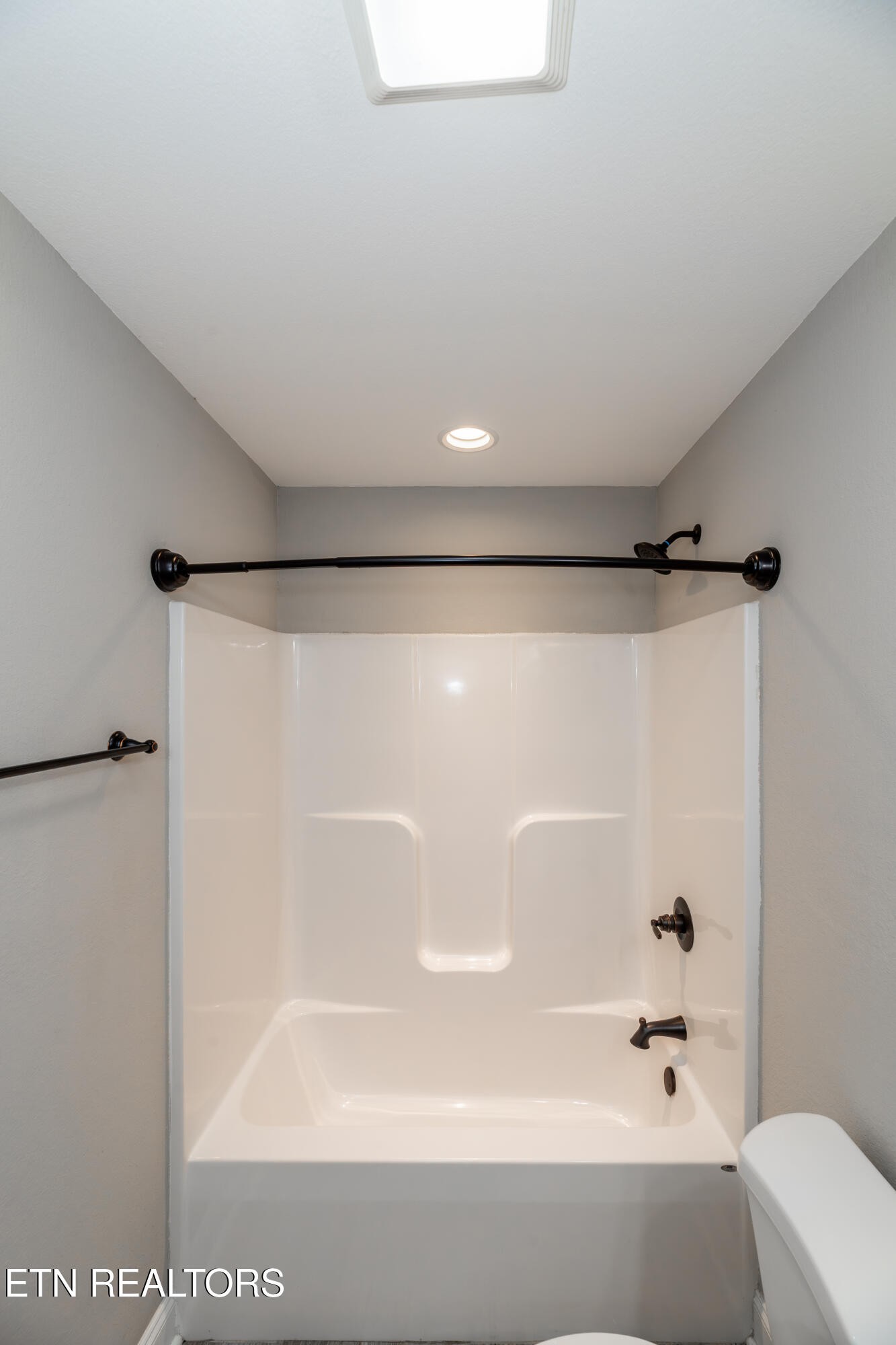 712 Hunter Crest Road Maryville, TN 37803 - Photo 18 of 27 Gallery Image 18