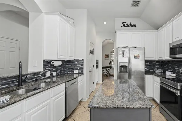 $340,000 | 7924 Branch Hollow Trail, Fort Worth, TX 76123
