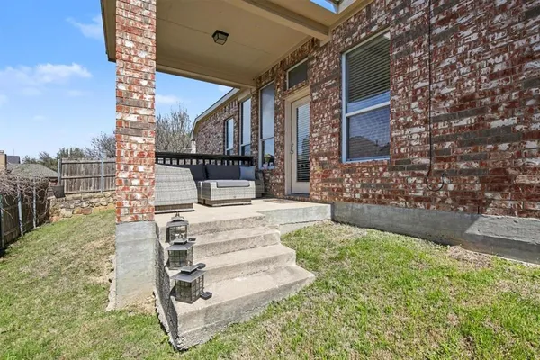 $340,000 | 7924 Branch Hollow Trail, Fort Worth, TX 76123