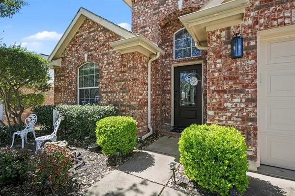 $340,000 | 7924 Branch Hollow Trail, Fort Worth, TX 76123