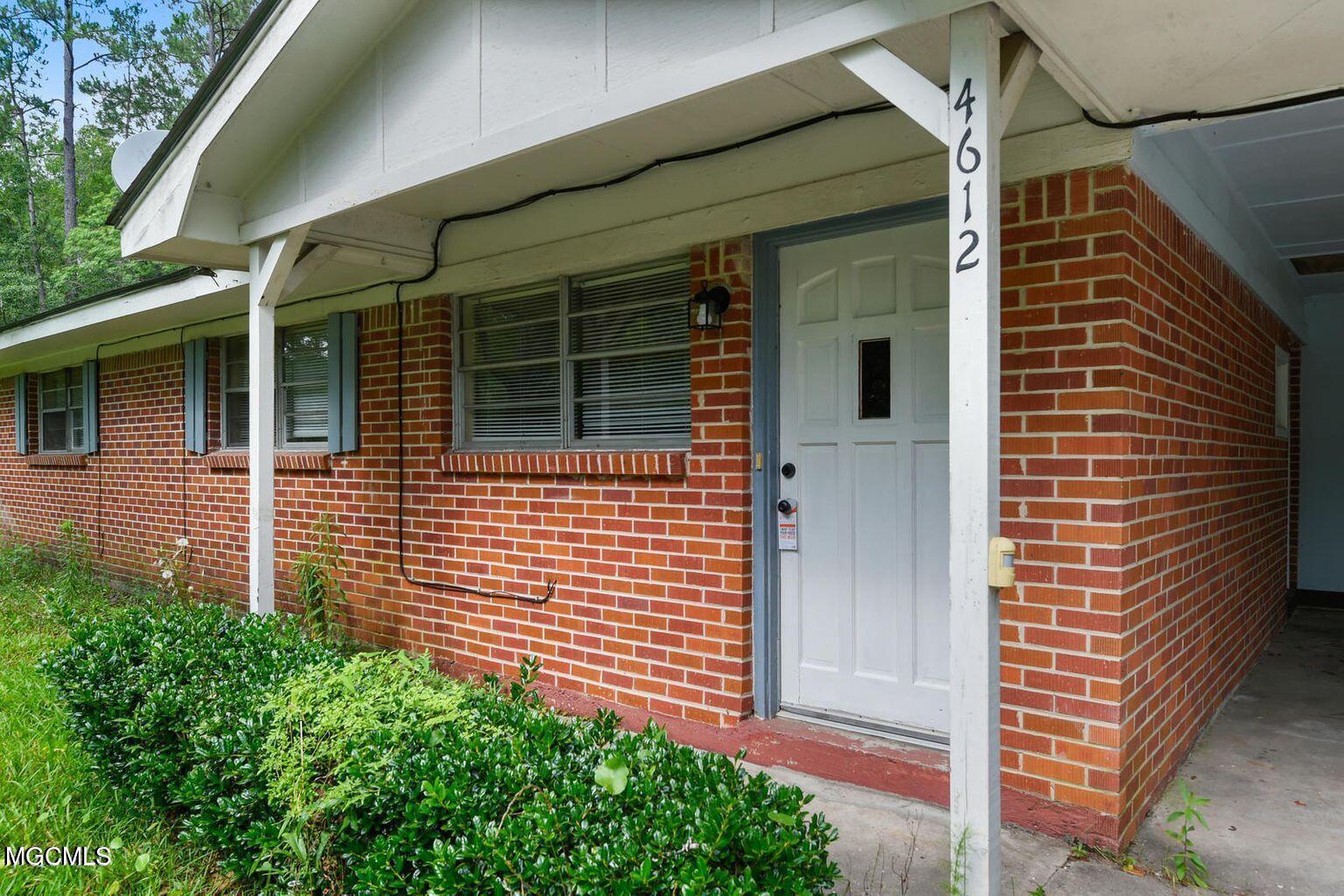 4612 Burns Street Moss Point, MS 39563 - Photo 4 of 16 4