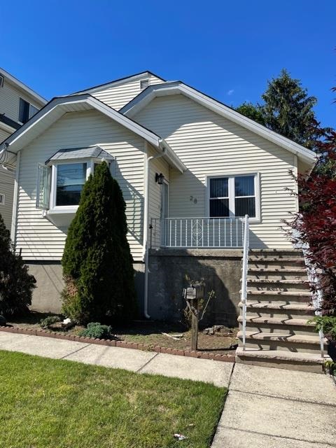 28 Emerson Street Ridgefield Park, NJ 07660 - Photo 3 of 22
