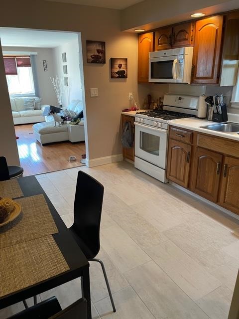 28 Emerson Street Ridgefield Park, NJ 07660 - Photo 8 of 22