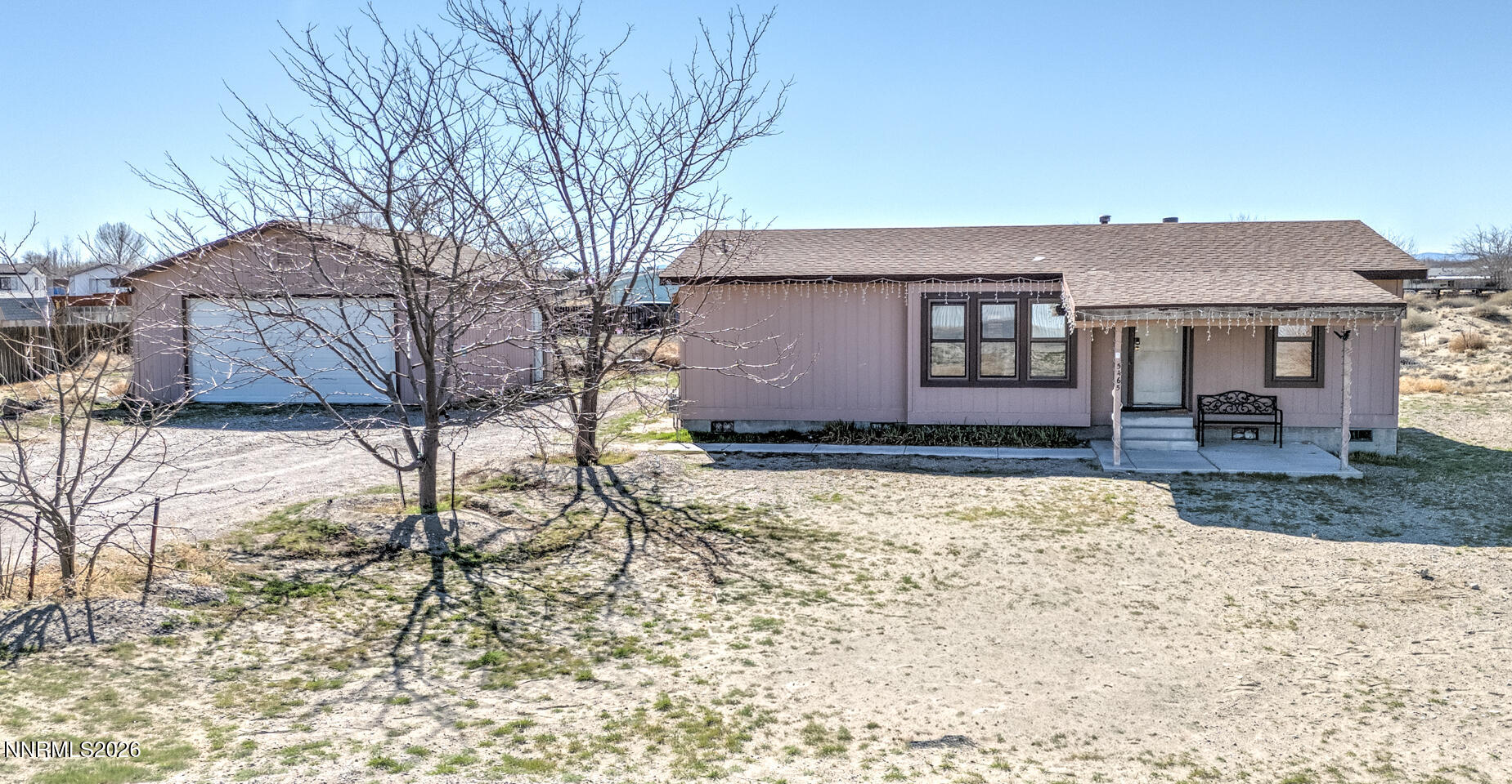 5465 Caleb Drive Fallon, NV 89406 - Photo 22 of 23 front view of a house with a yard