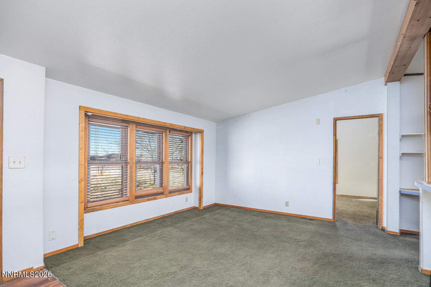5465 Caleb Drive Fallon, NV 89406 - Photo 7 of 23 a view of an empty room with a window
