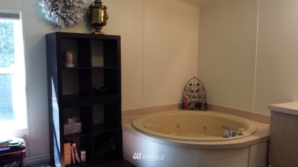 3455 Southeast Bloomfield Road Shelton, WA 98584 - Photo 14 of 16 Gallery Image 14