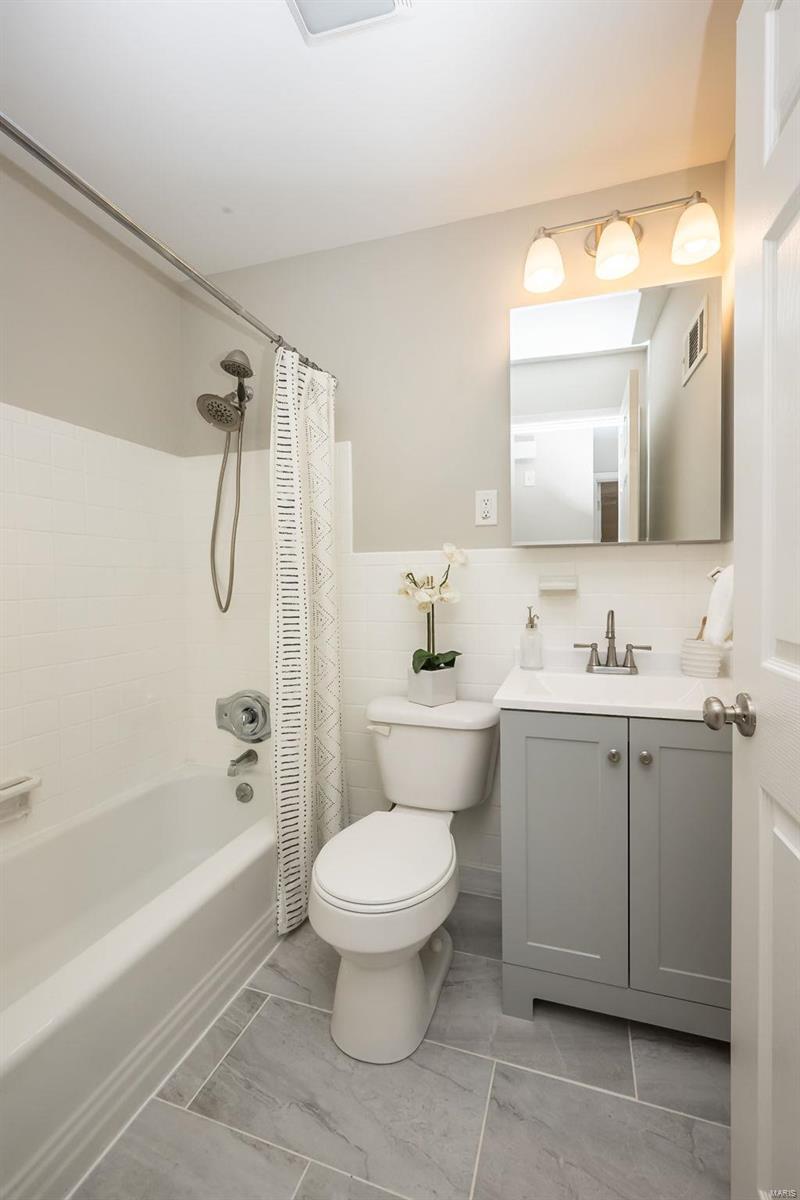 2330 Ruckert Avenue St. Louis, MO 63114 - Photo 20 of 32 Gallery Image 20