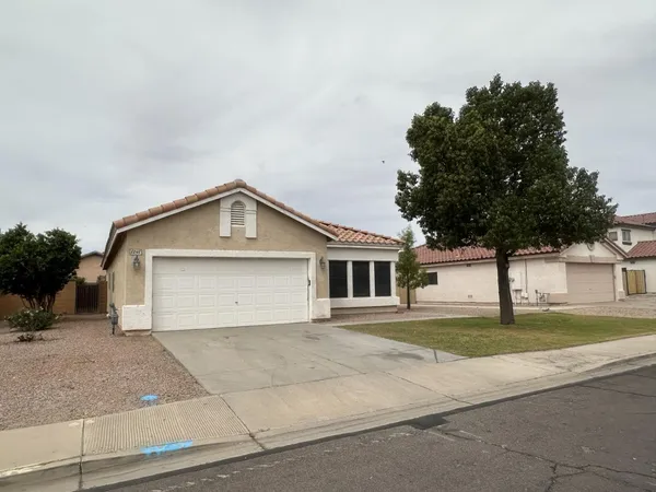 $2,395 | 8248 East Posada Avenue, Mesa, AZ 85212