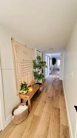 $395,000 | 223 Lakeview Drive, Unit 204, Weston, FL 33326