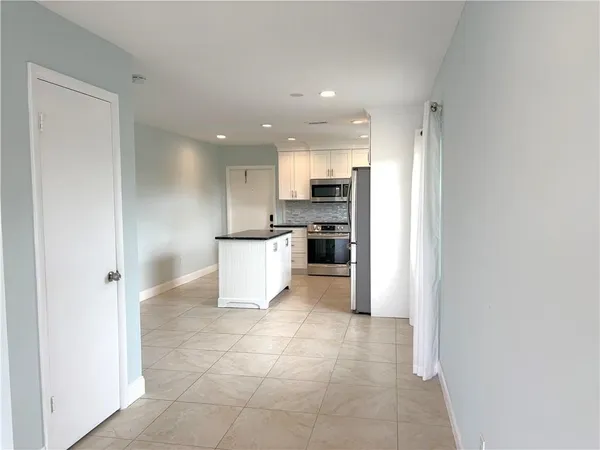 $149,900 | 5 Vista Palm Lane, Unit 207, Vero Beach, FL 32962