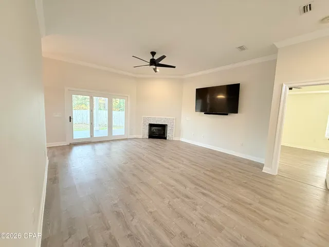 $2,400 | 334 Hidden Island Drive, Panama City Beach, FL 32408