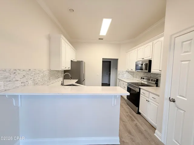 $2,400 | 334 Hidden Island Drive, Panama City Beach, FL 32408