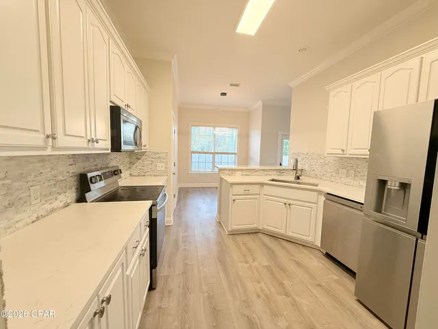 $2,400 | 334 Hidden Island Drive, Panama City Beach, FL 32408