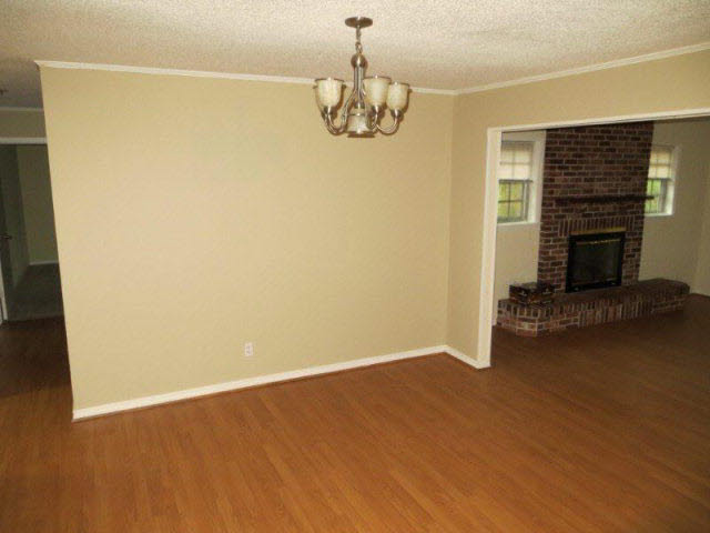 112 Spring Drive Fairhope, AL 36532 - Photo 5 of 15 Breakfast area