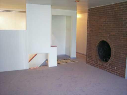 187 McIntyre Road Pittsburgh, PA 15237 - Photo 2 of 8 Gallery Image 2