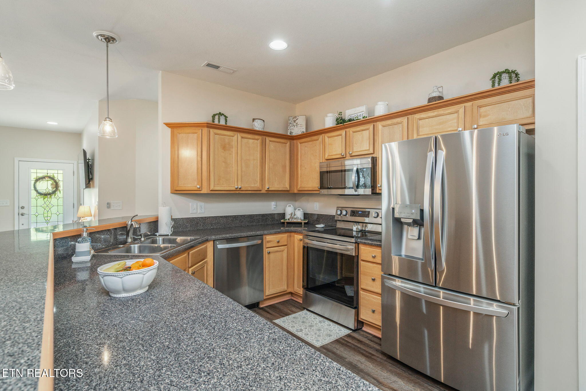 147 Hatleyberry Street Oak Ridge, TN 37830 - Photo 15 of 34 20-web-or-mls-147 Hatleyberry Street-21