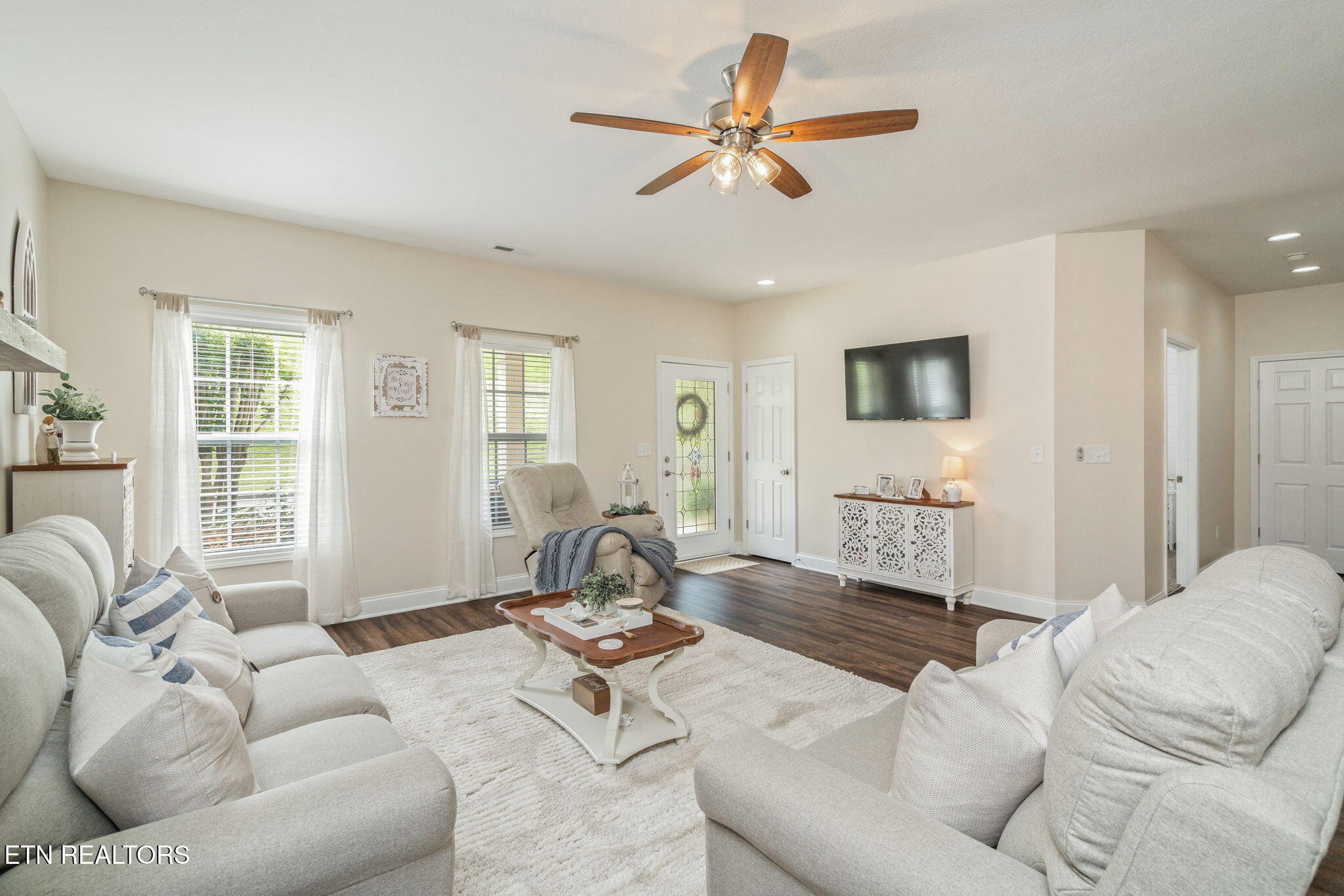 147 Hatleyberry Street Oak Ridge, TN 37830 - Photo 8 of 34 12-web-or-mls-147 Hatleyberry Street-13