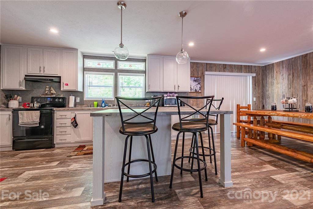 88 Autumn Crest Ridge Sylva, NC 28779 - Photo 3 of 21 Gallery Image 3