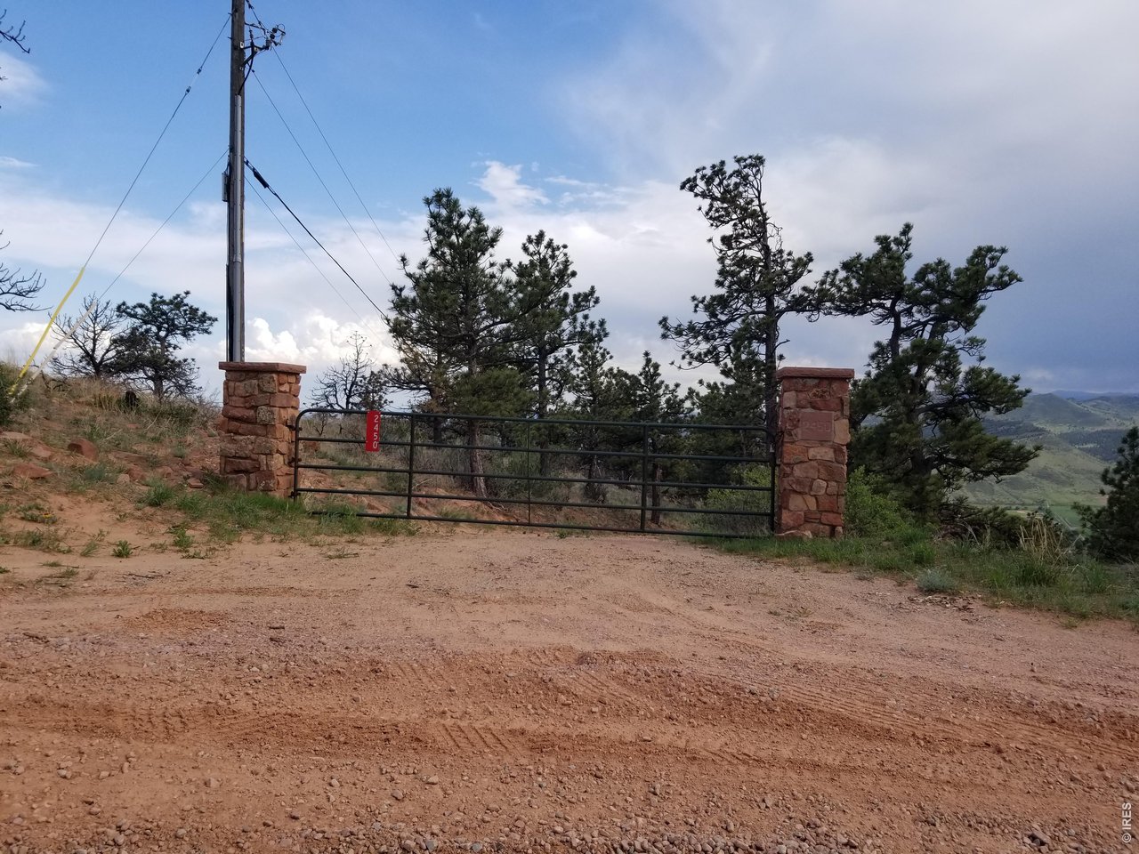 2450 Eagle Ridge Road Longmont, CO 80503 - Photo 25 of 31 gated entrance