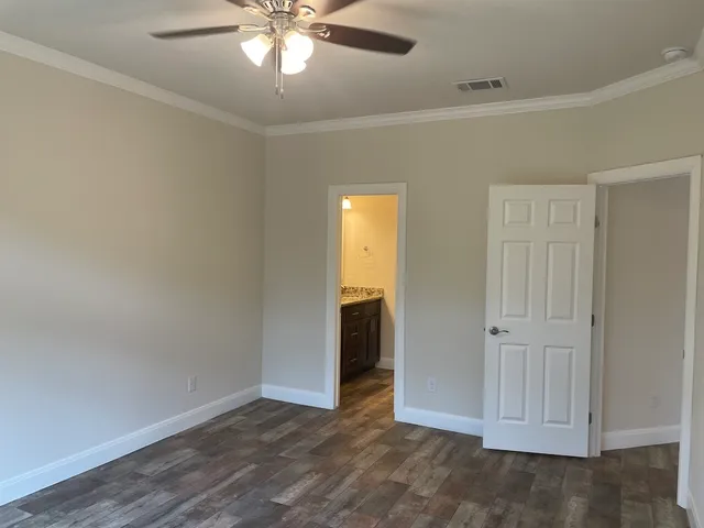 $1,700 | 3210 Poe Cove, Unit B, Lago Vista, TX 78645