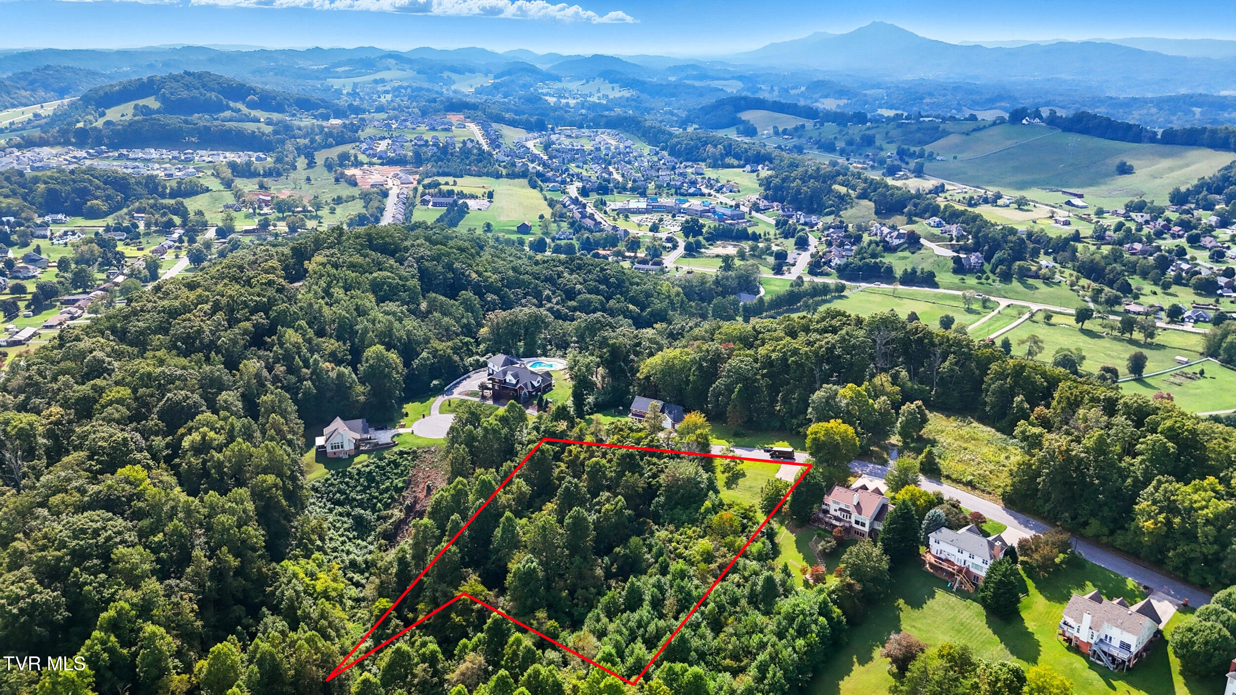 473 Hidden Acres Road Kingsport, TN 37664 - Photo 6 of 14 dji_20250916152739_0358_d