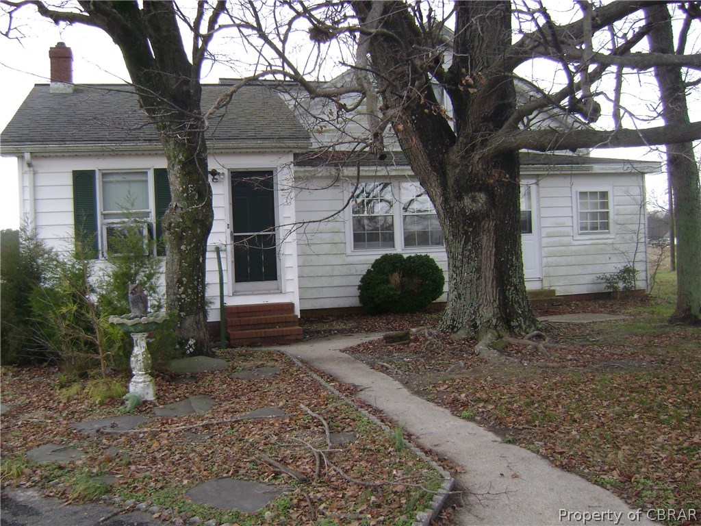 2457 Buena Vista Road Saluda, VA 23149 - Photo 2 of 17