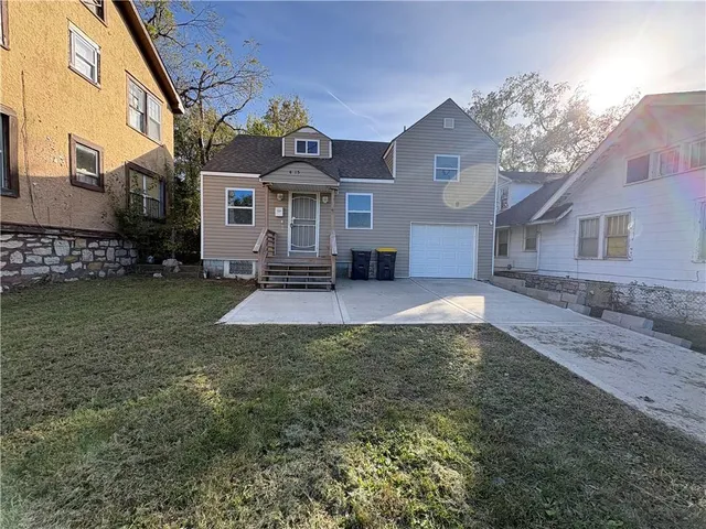 $99,000 | 4015 Linwood Boulevard, Kansas City, MO 64128