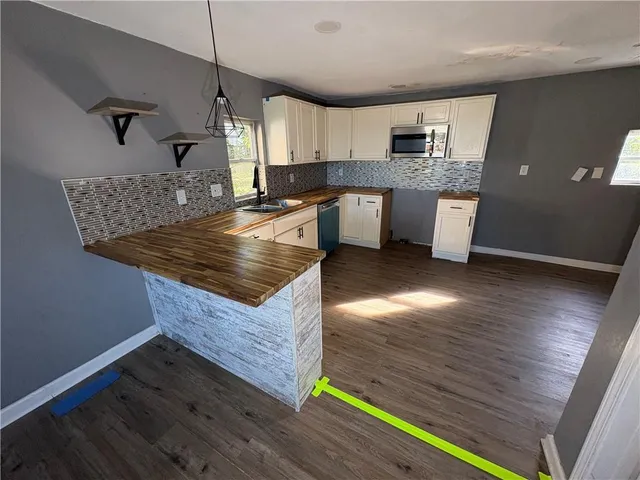 $99,000 | 4015 Linwood Boulevard, Kansas City, MO 64128