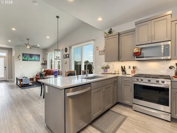 $435,000 | 13213 Northeast 99th Way, Vancouver, WA 98682