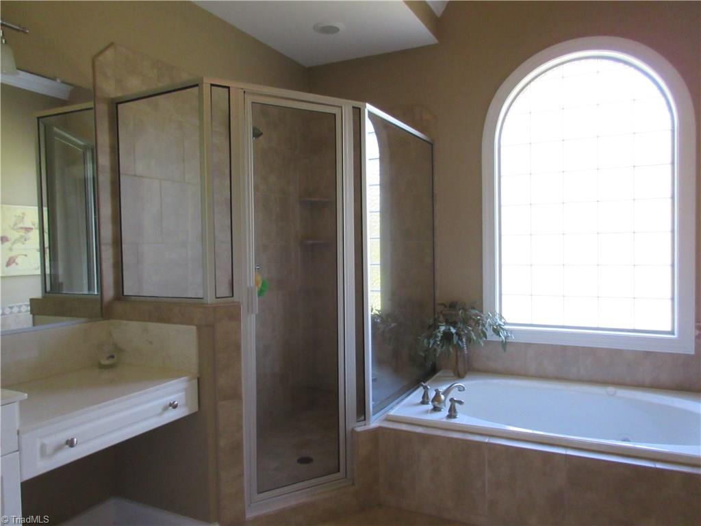208 Ashbrook Road Thomasville, NC 27360 - Photo 9 of 14 Gallery Image 9