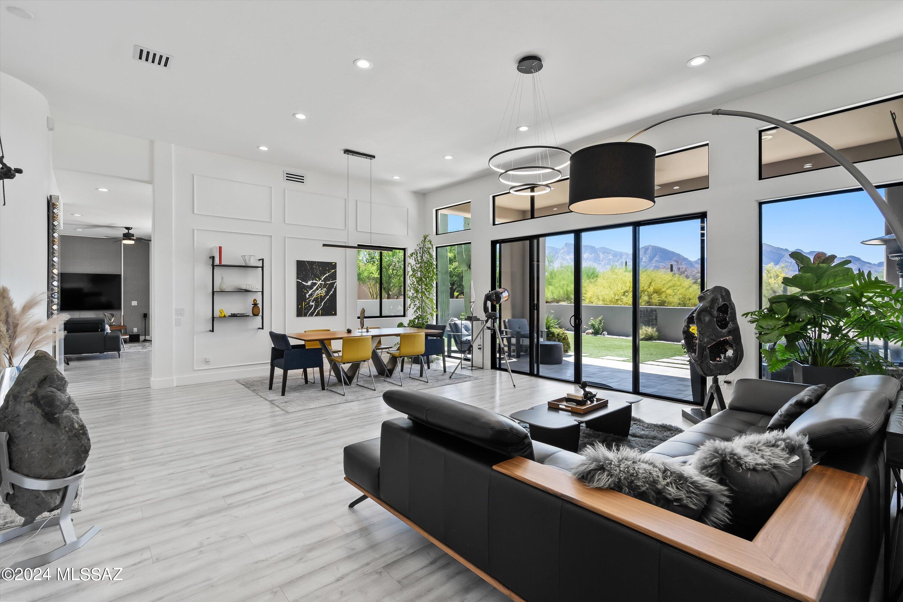 12456 North Piping Rock Road Oro Valley, AZ 85755 - Photo 9 of 46