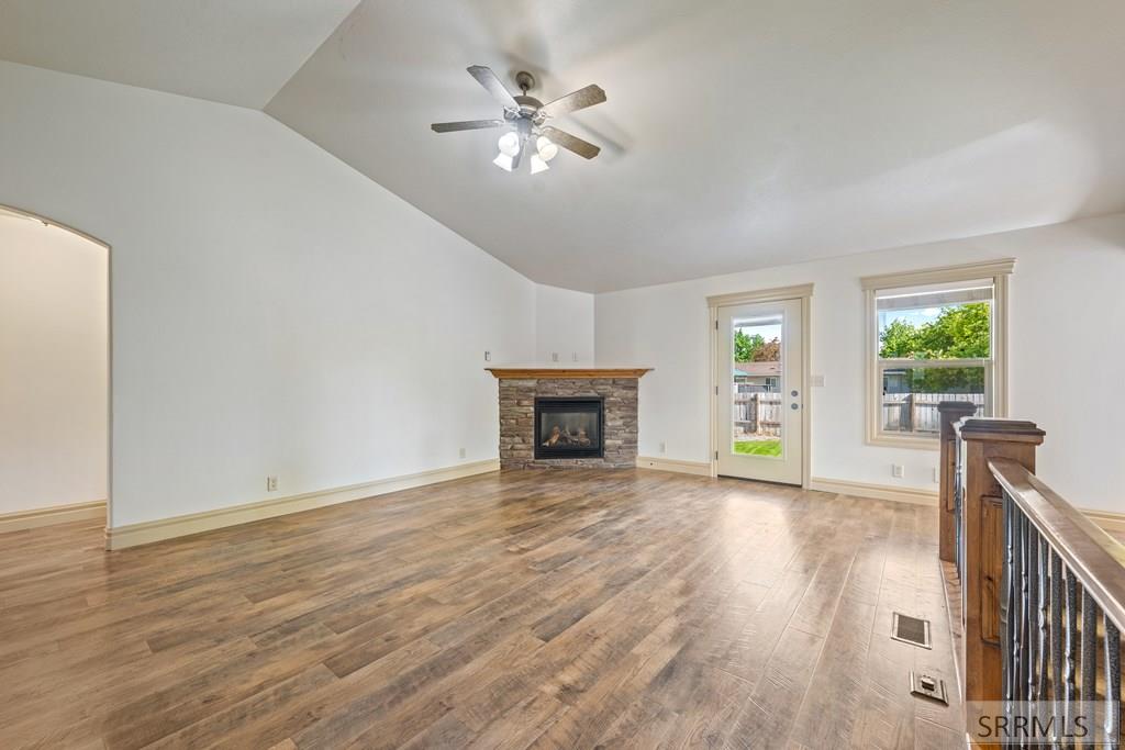 626 Cook Street Rexburg, ID 83440 - Photo 4 of 49