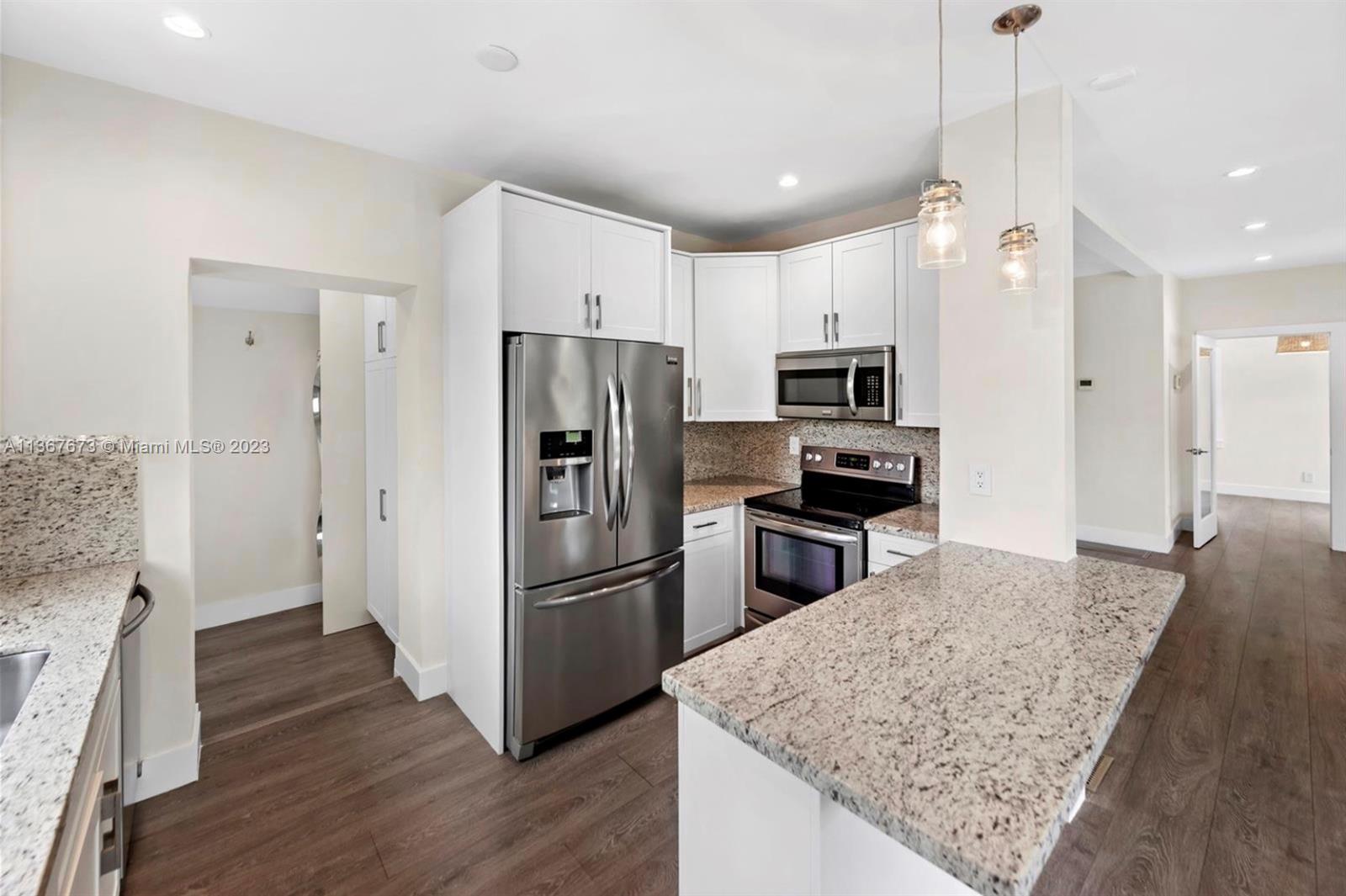 7055 Sunset Drive Miami, FL 33143 - Photo 14 of 43