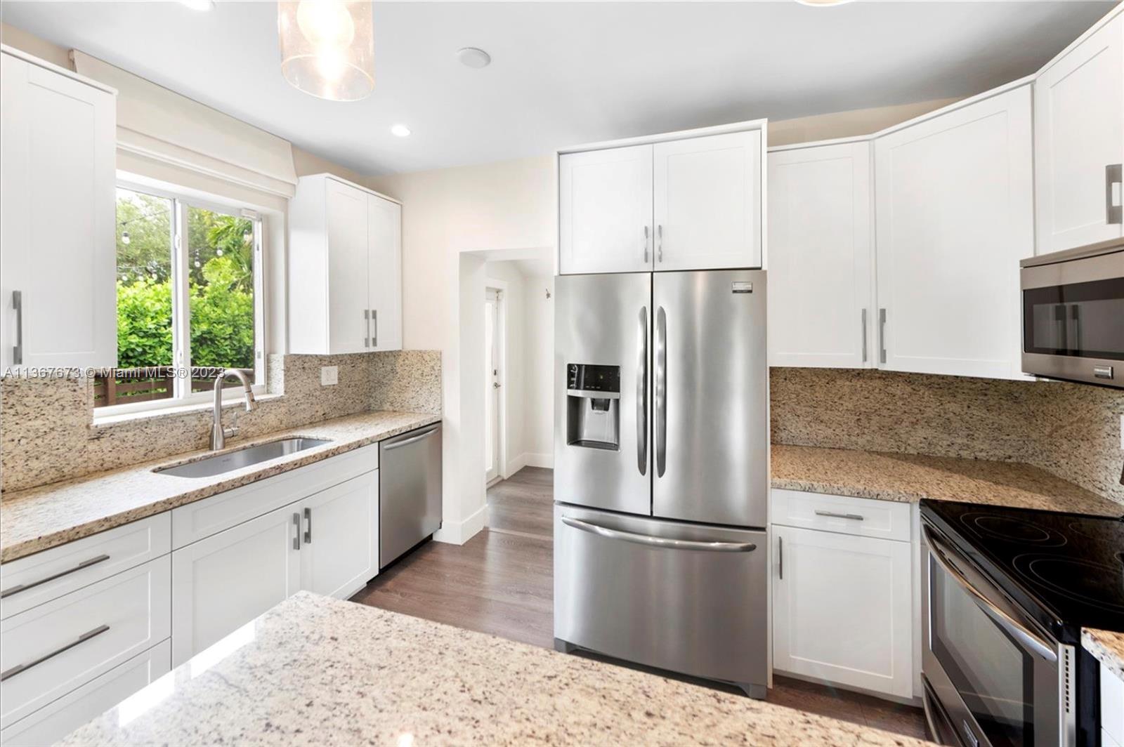 7055 Sunset Drive Miami, FL 33143 - Photo 15 of 43