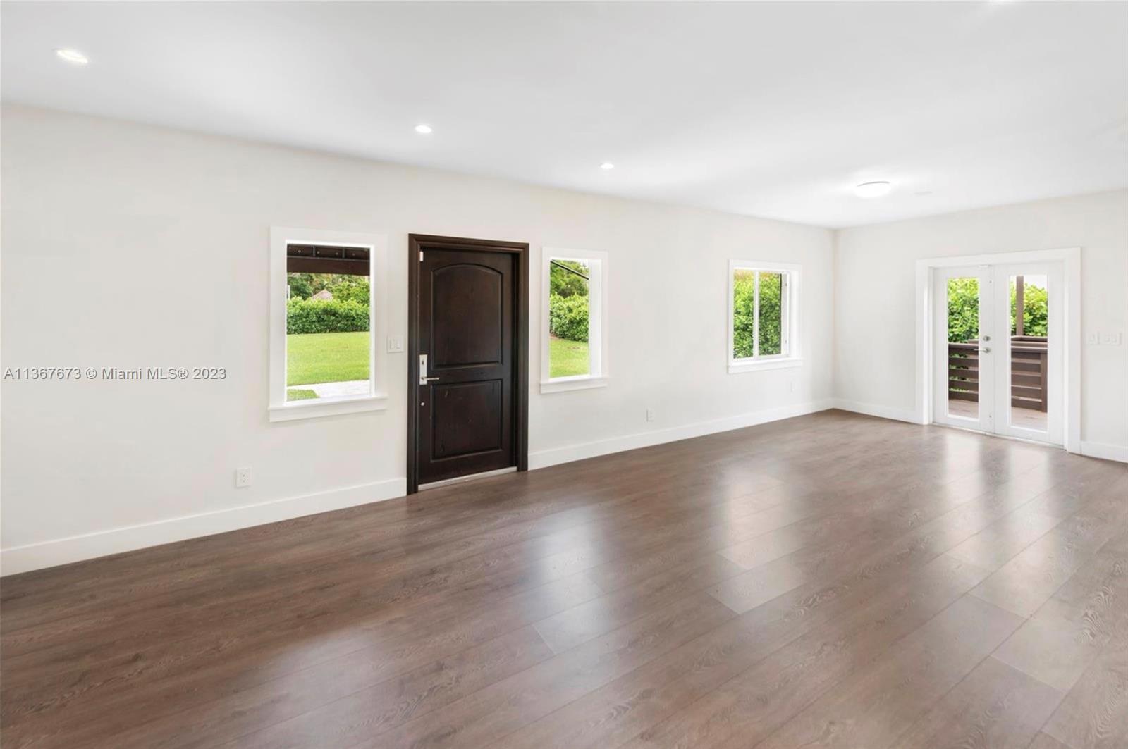 7055 Sunset Drive Miami, FL 33143 - Photo 17 of 43