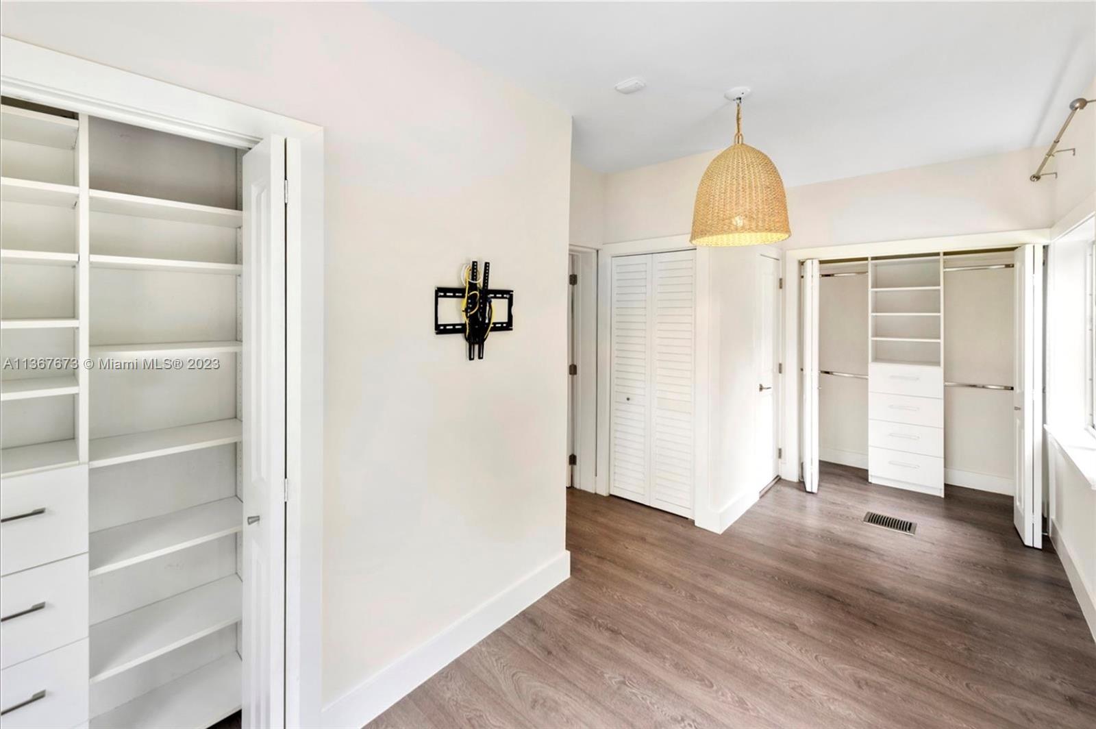 7055 Sunset Drive Miami, FL 33143 - Photo 18 of 43