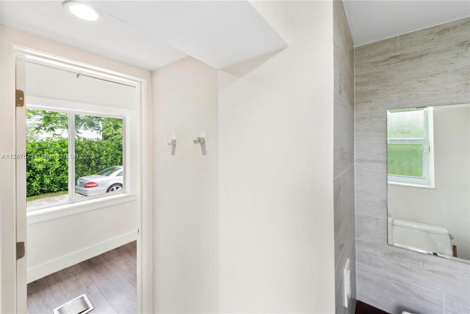 7055 Sunset Drive Miami, FL 33143 - Photo 22 of 43