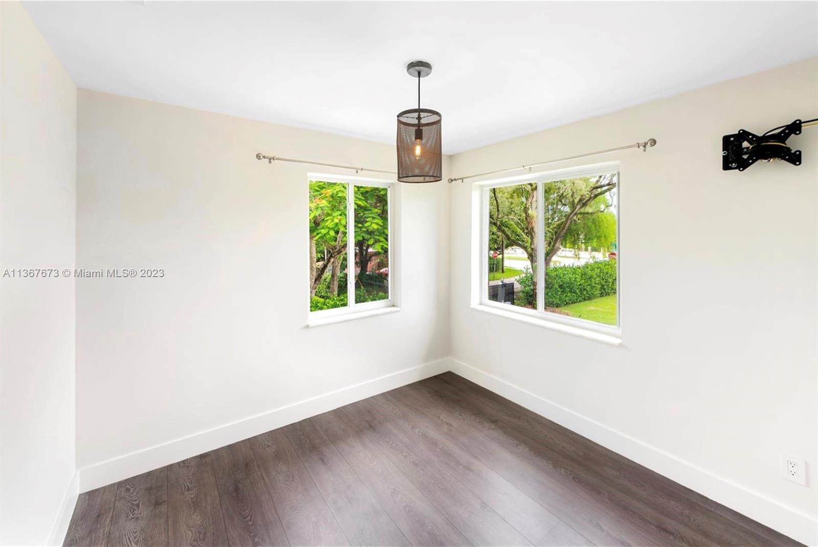 7055 Sunset Drive Miami, FL 33143 - Photo 32 of 43