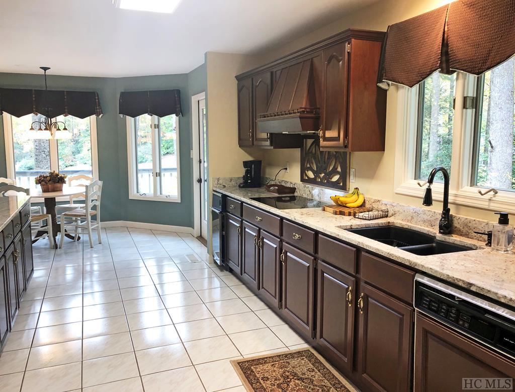 165 Mossy Rock Road Sapphire, NC 28774 - Photo 12 of 28 Gallery Image 12