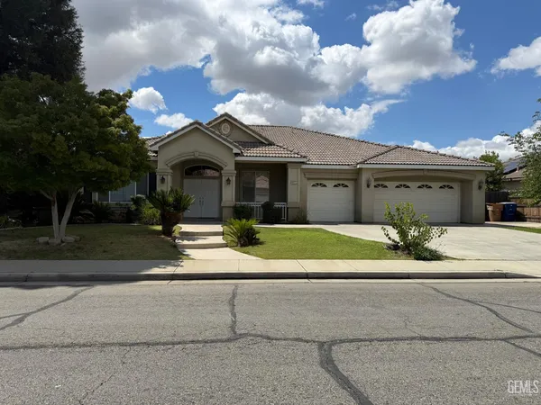 $589,900 | Undisclosed Address, Bakersfield, CA 93312