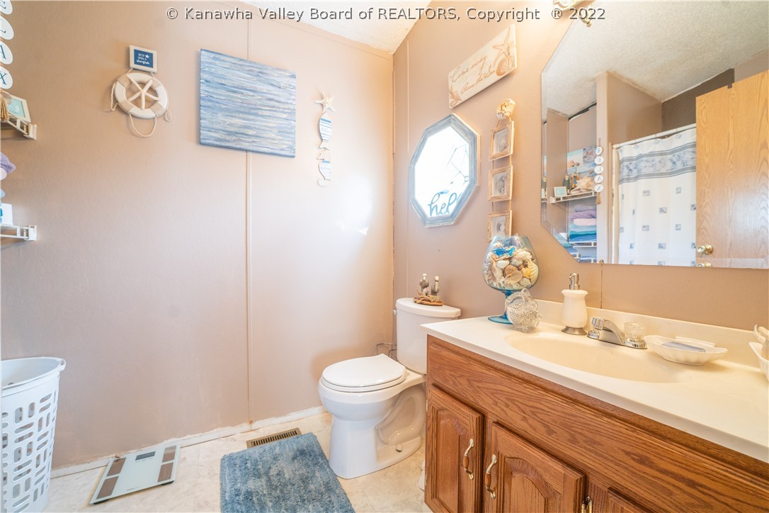 267 Oak Ridge Road Buffalo, WV 25033 - Photo 12 of 21 Gallery Image 12