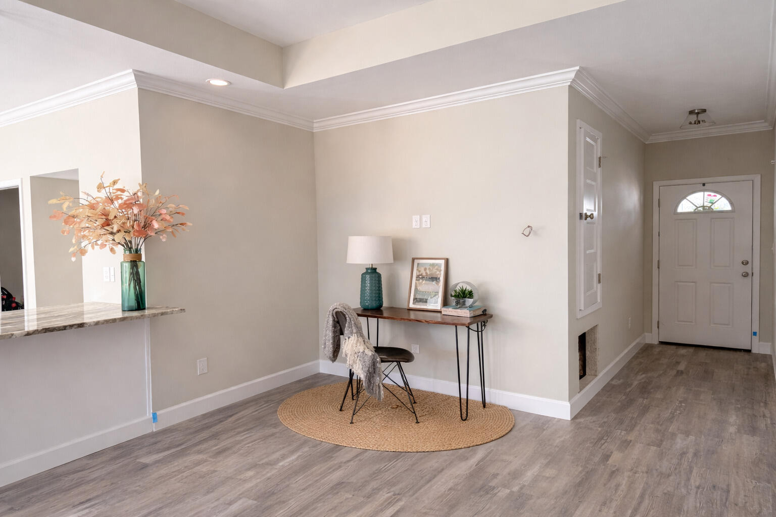 2162 Nina Street Navarre, FL 32566 - Photo 3 of 16 Livingroom hallway
