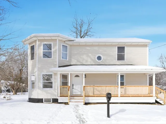 $489,000 | 11 Miami Street, West Warwick, RI 02893