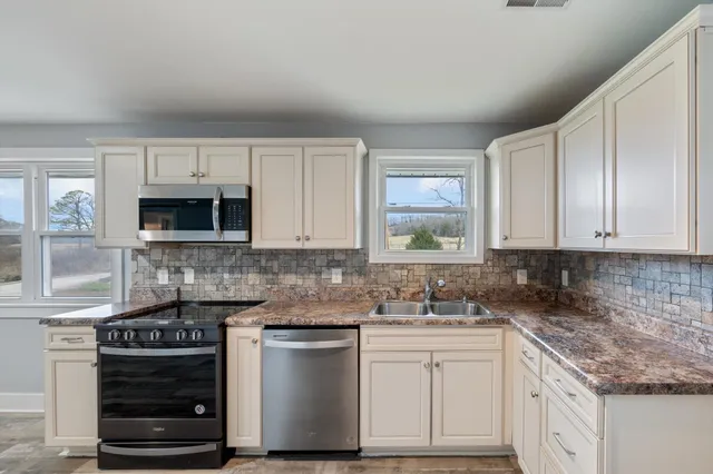 $409,000 | 990 Norton Branch Road, Beechgrove, TN 37018