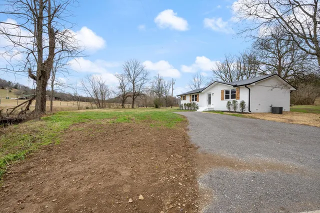 $409,000 | 990 Norton Branch Road, Beechgrove, TN 37018
