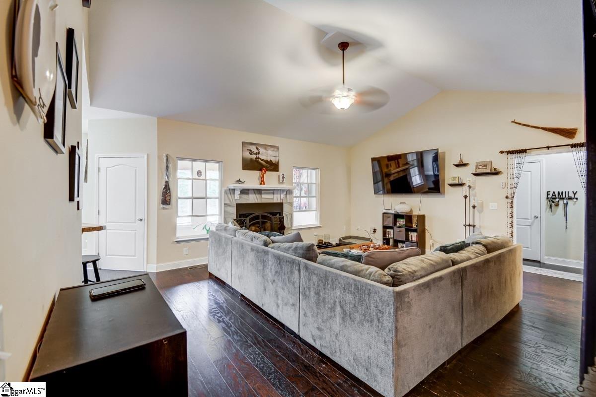 1438 Honey Creek Road Anderson, SC 29621 - Photo 10 of 33
