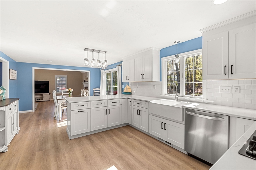 270 Morgan Road Whitinsville, MA 01588 - Photo 6 of 42 Gallery Image 6
