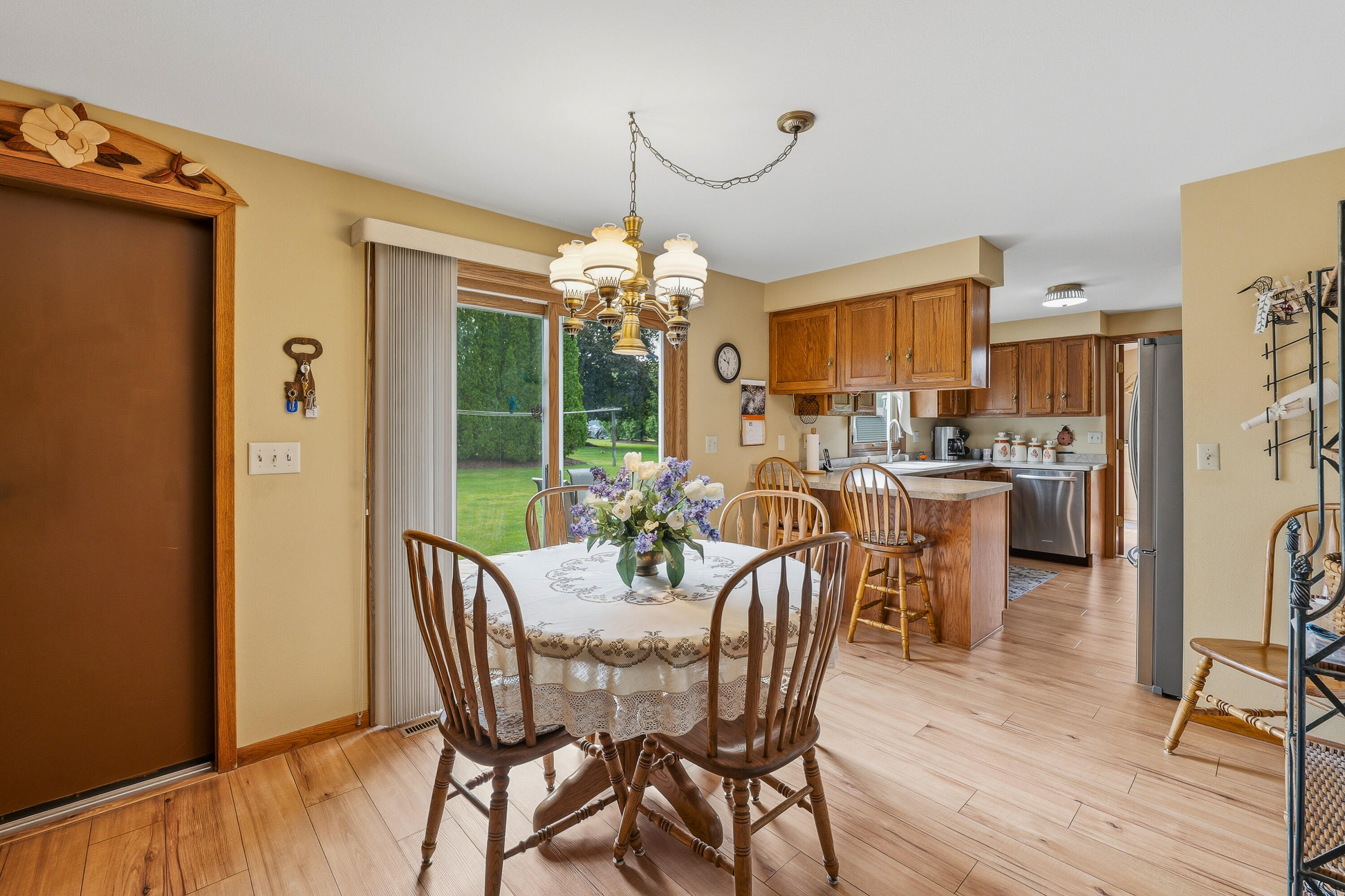 1237 Audubon Road Howards Grove, WI 53083 - Photo 5 of 31 KitchenDinette